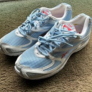 Women Reebok Running Shoes, Color Blue And White, Size 11.5.